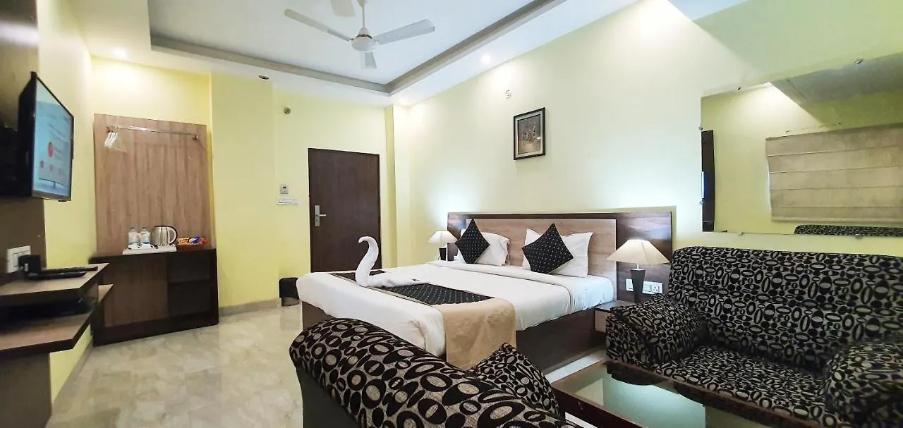 *** Otel Gupta Inn Varanasi Hindistan
