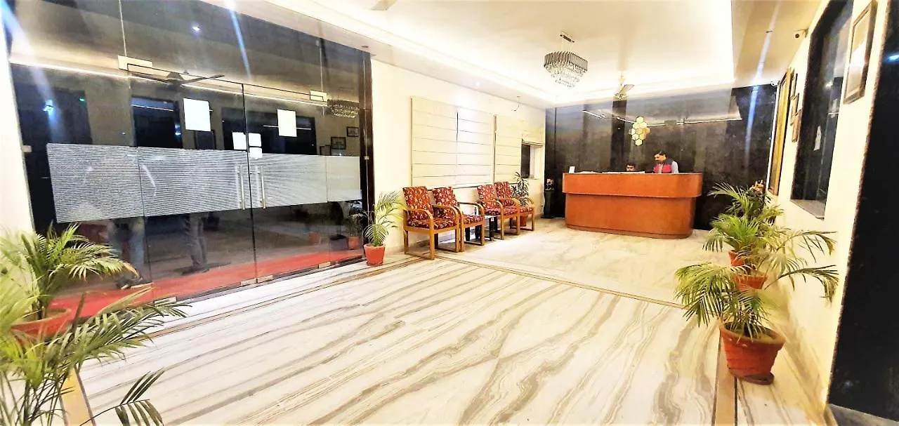 *** Otel Gupta Inn Varanasi Hindistan